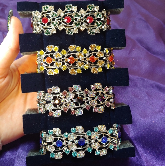 Crystal Bracelet Set - Picture 2 of 7